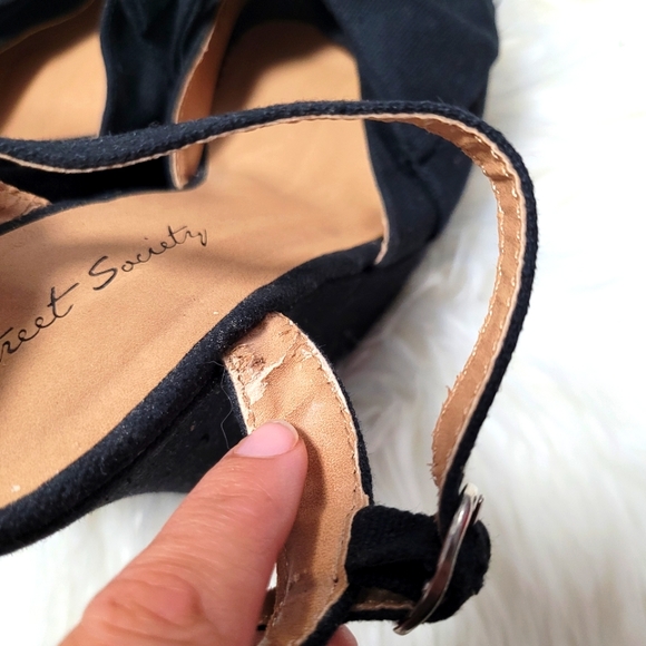 Street Society Black Wedge Sandals Adjustable Straps Business Casual Size 9 - Picture 6 of 9